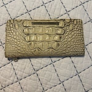 Brahmin wallet